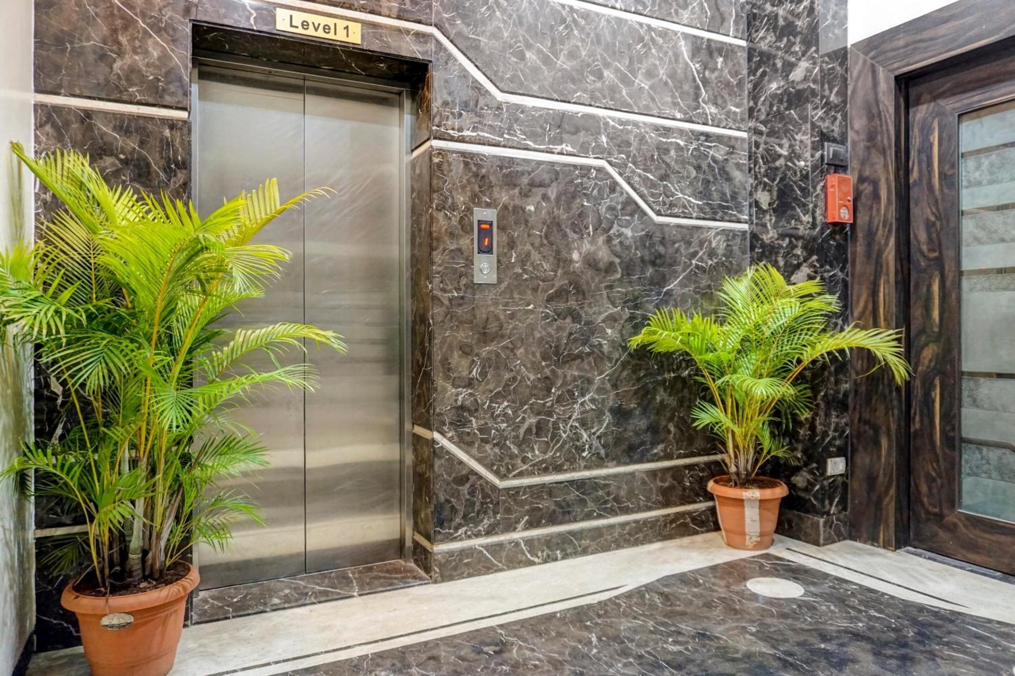 Green Plaza Delhi Airport